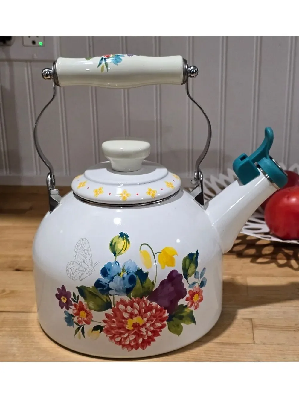 Pioneer Women Floral Enamel Tea Kettle with Whistle Spout and Ceramic Handle EUC